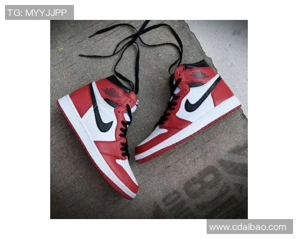 性价比高的明星球员同款足球鞋推荐 适合预算有限的球迷购买