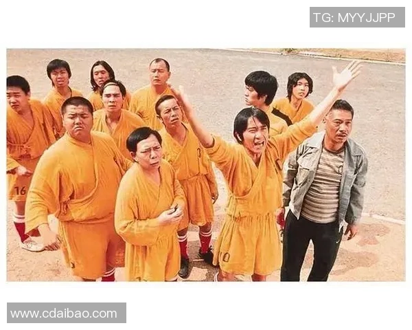 星爷少林足球经典造型再现 穿运动服尽显幽默与武侠风采